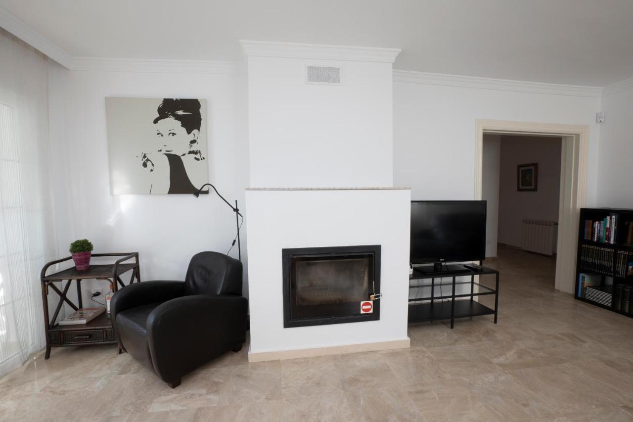 Nerja Jarales Menyber Apartamento Exterior foto
